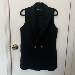 Zara - Women’s Sleeveless Collared Blazer - Size Medium